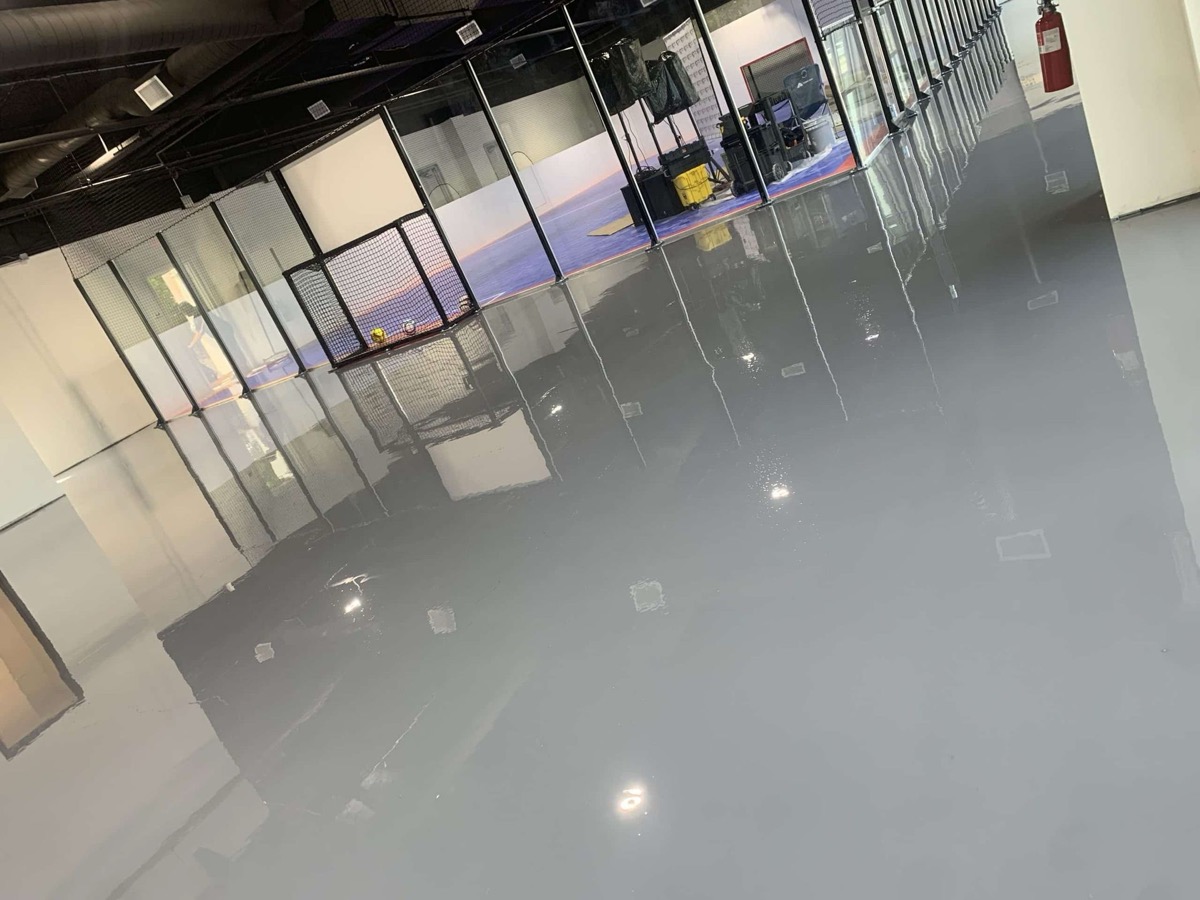 High-gloss commercial epoxy floor